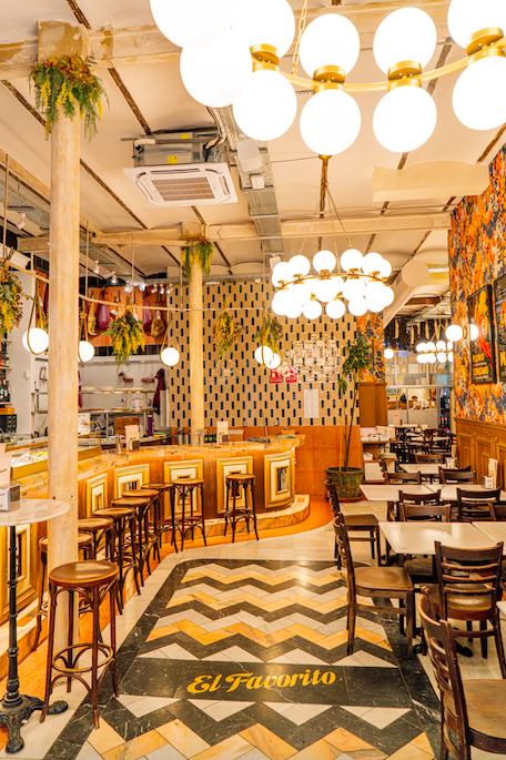Interior de El Favorito